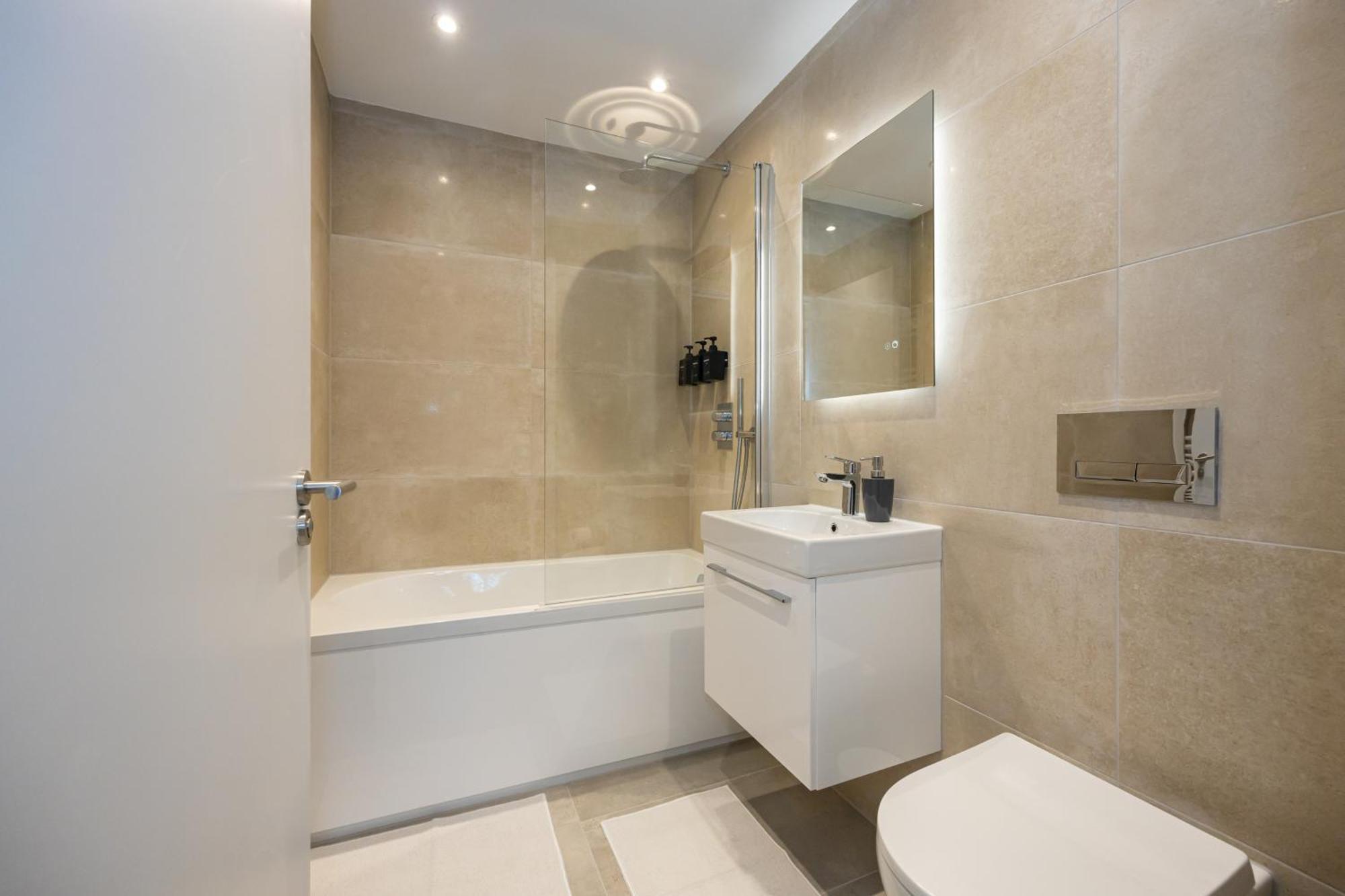 Modern 2 Bed Near Wythenshawe Hospital And Manchester Airport With Parking 外观 照片