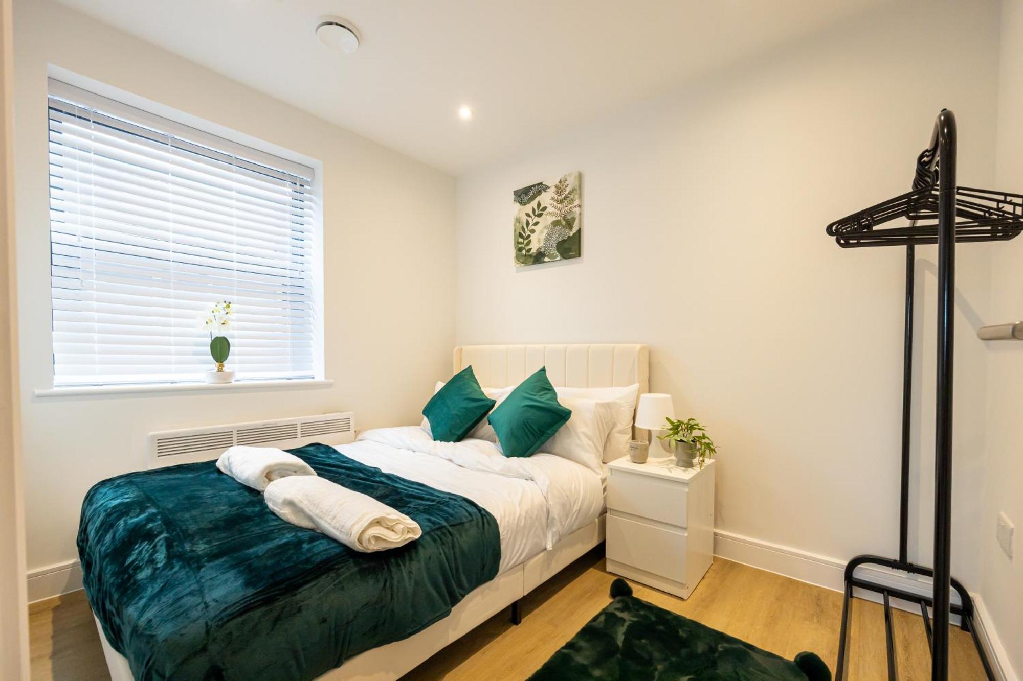 Modern 2 Bed Near Wythenshawe Hospital And Manchester Airport With Parking 外观 照片